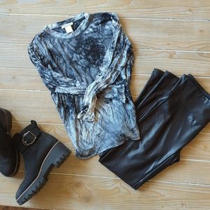 Light weight pullover